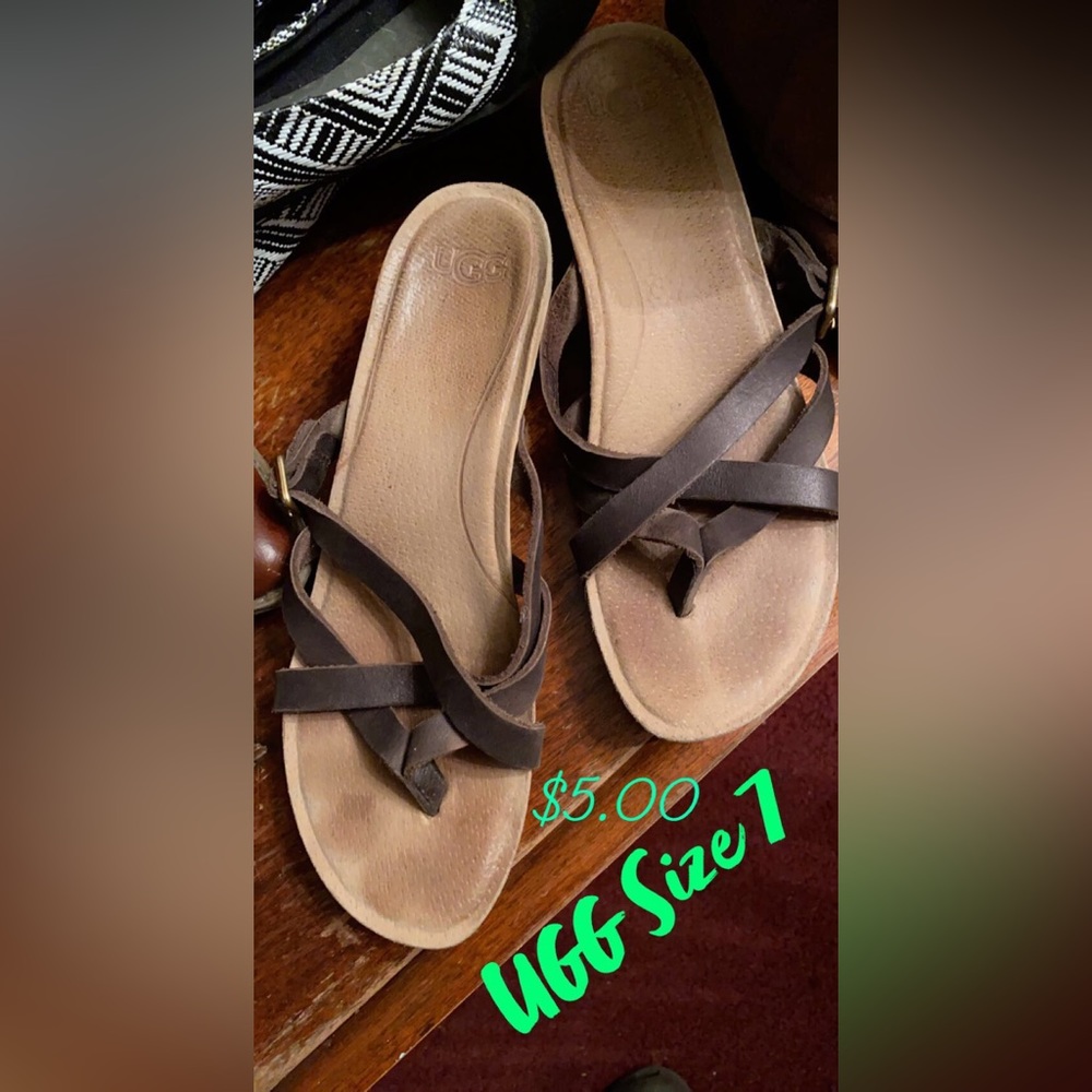 Super Cute Ugg Sandals!!!